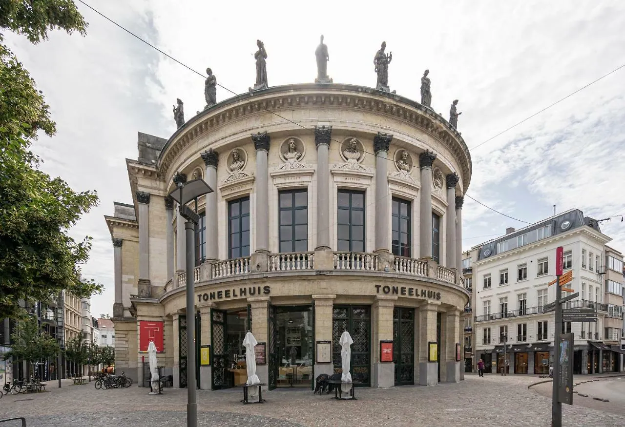 The Card Room Green Studio Antwerpen België
